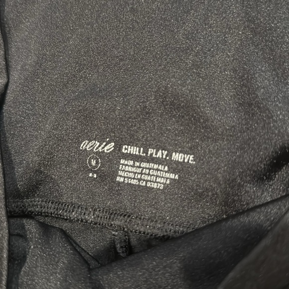 Aerie Black Active Chill Play Move Leggings. Size M - Picture 3 of 4